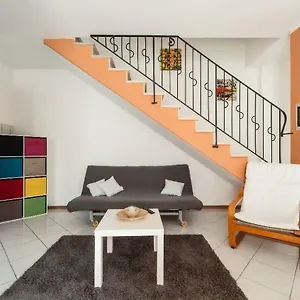 La Casina Gialla Independent House - Near The Walls Casa vacanze